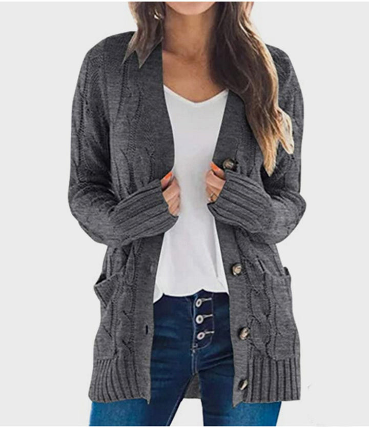 Kvinders cardigan med elegant kabelmønster og praktiske lommer Stilla