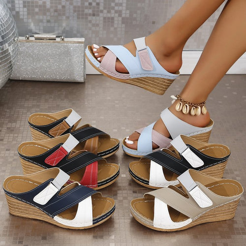 Dame Wedge-sandaler med justerbart remdesign og komfortabel sål Stilla