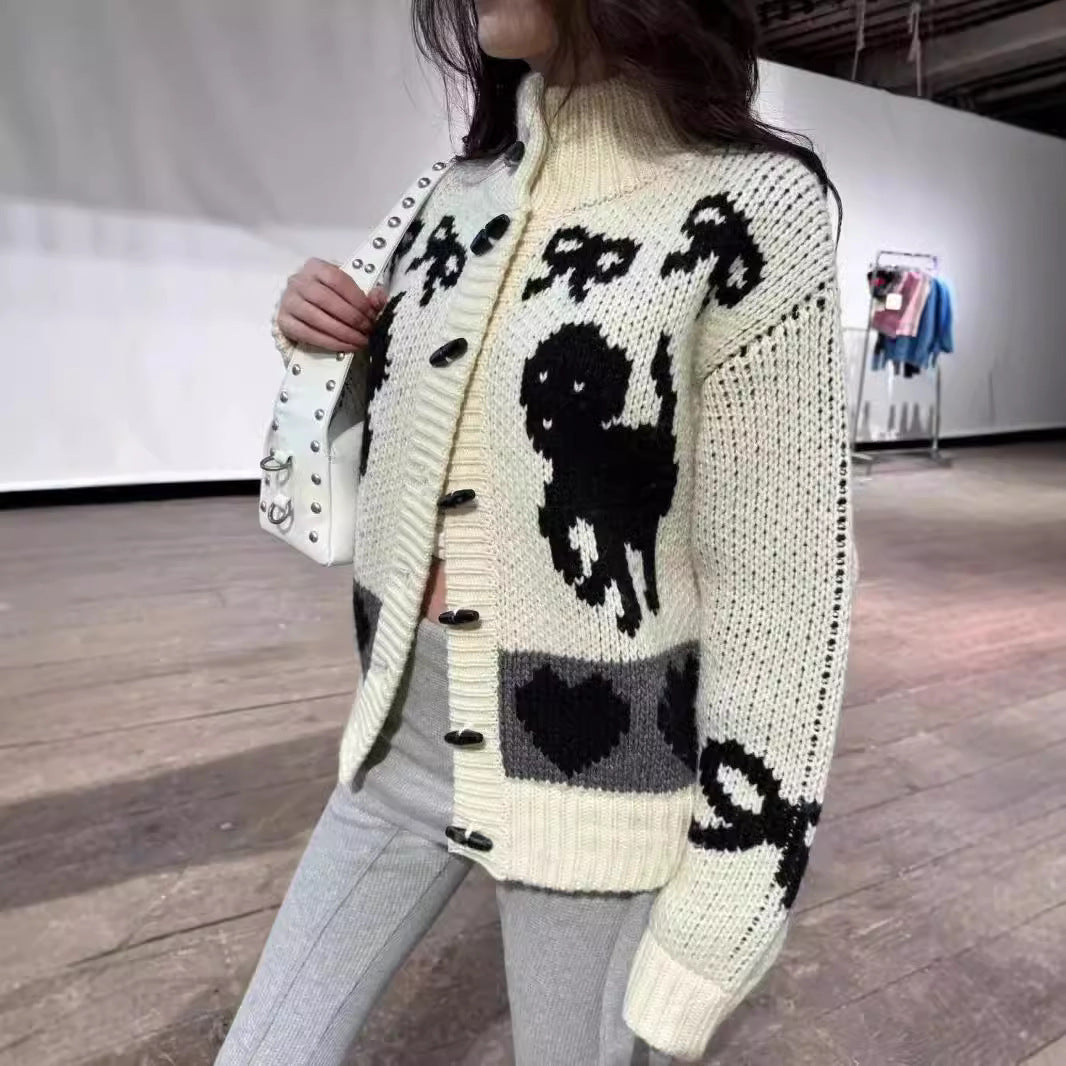 Kvindernes cardigan med trendy dyremotiver og høj krave Stilla
