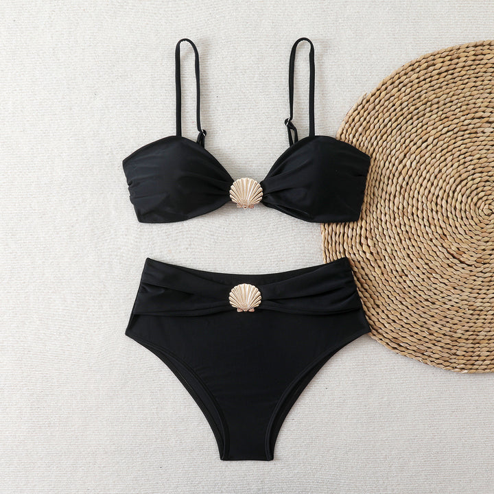 Dame bandeau-bikini med elegante muslinge detaljer Skovae