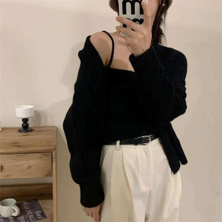 Kvinders cardigan i kabelstrikdesign med knaplukning og elegant pasform Stilla