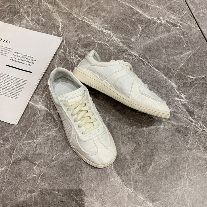 Dame Sneakers i moderne design med åndbar og letvægts polstring Stilla