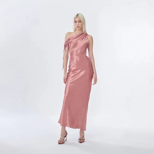 Dame elegant lang asymmetrisk kjole med raffineret flæsedetalje Skovae
