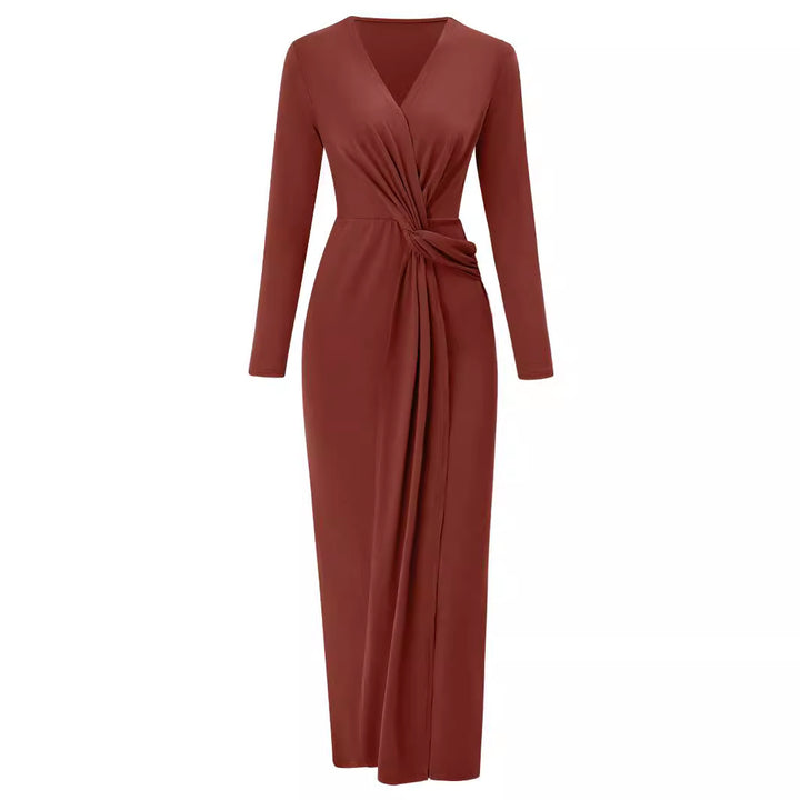 Dame indpaknings-maksikjole med elegant drapering og lange ærmer