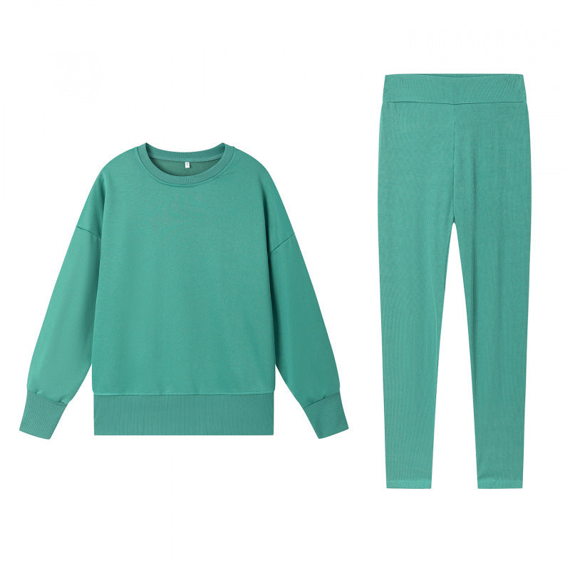 Damer hyggeligt sports sæt med løstsiddende sweatshirt og tætsiddende leggings Stilla