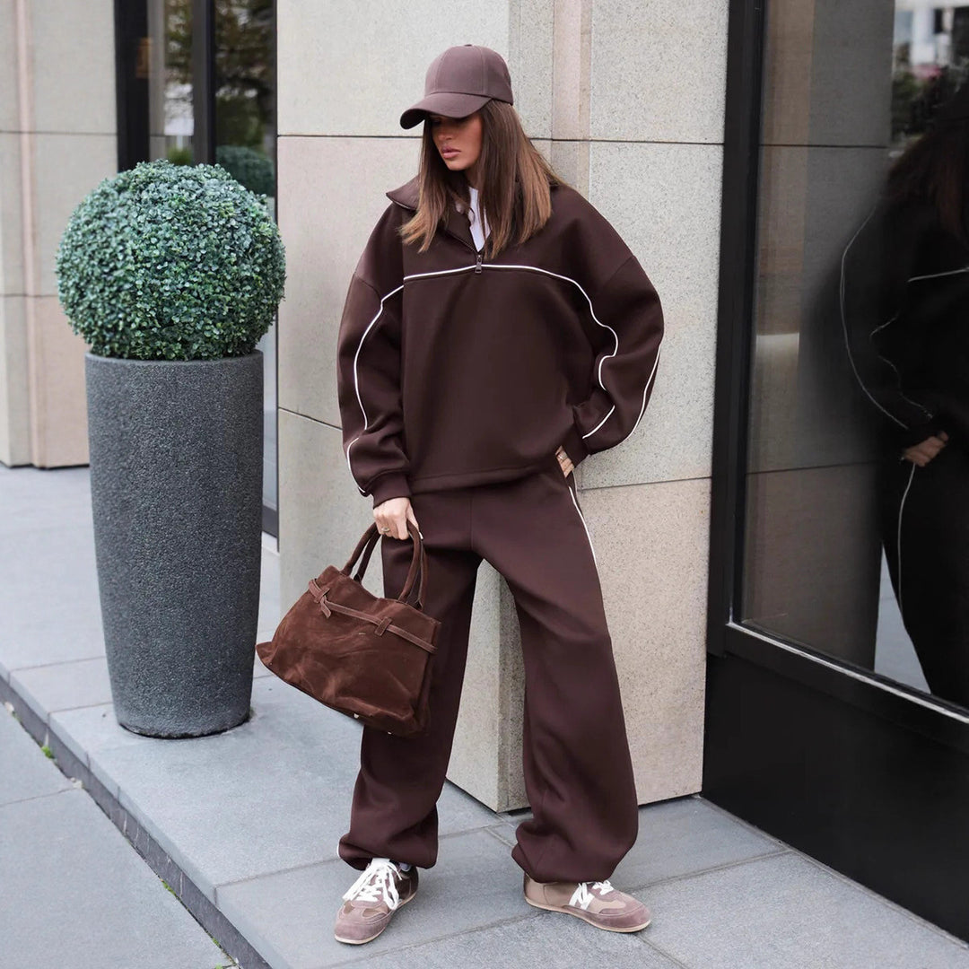 Kvinders cropped tracksuit med høj krave og slank lynlås Skovae