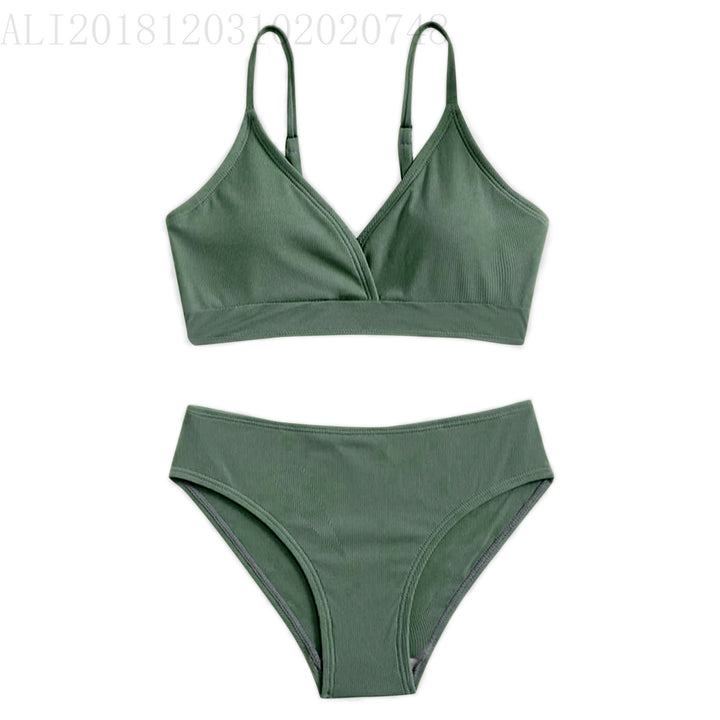 Dame bikini-sæt i moderne indpakningsstil med justerbare stropper Stilla