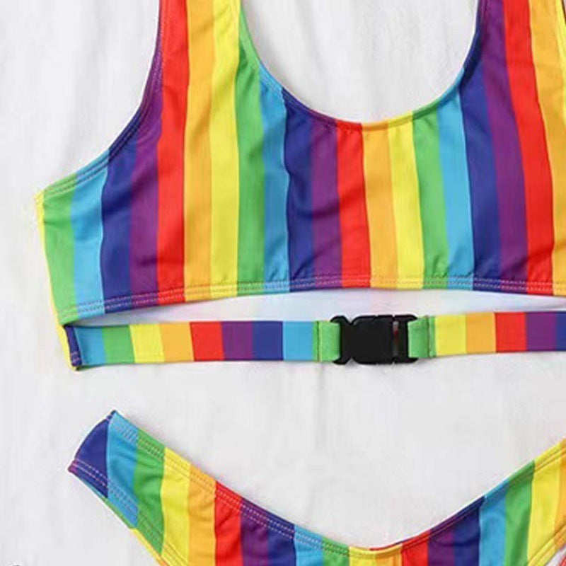 Dame Triangel-Bikini med justerbare stropper og farverigt stribemønster Skovae