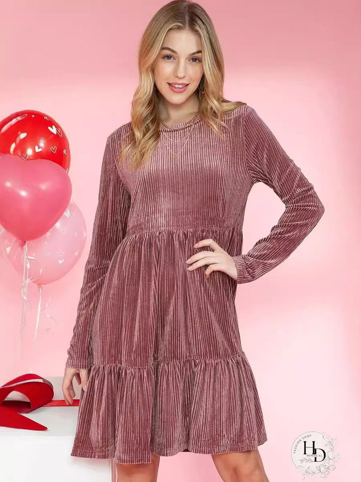 Damer fløjl langærmet kjole med flæse kant og bølget design Stilla