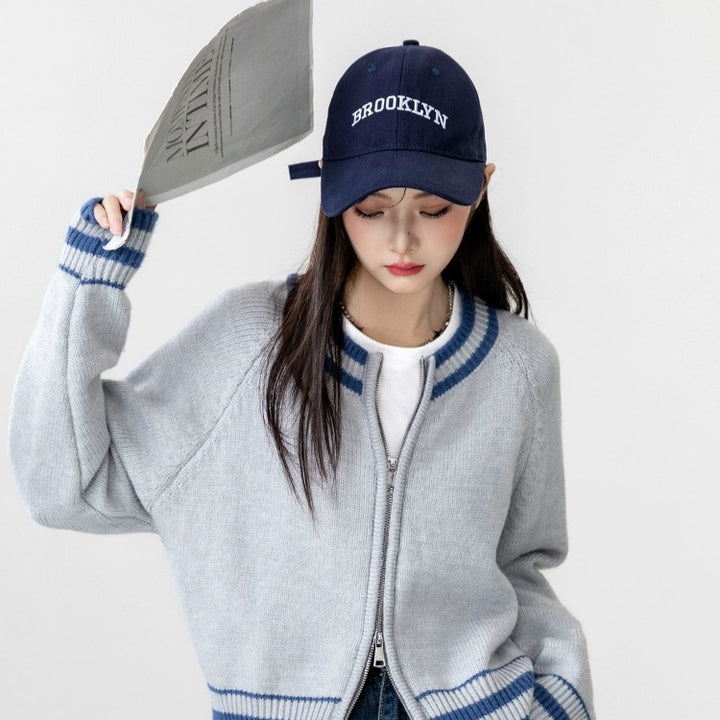 Damer mode strikket cardigan med lynlås og sporty stribemønster Stilla