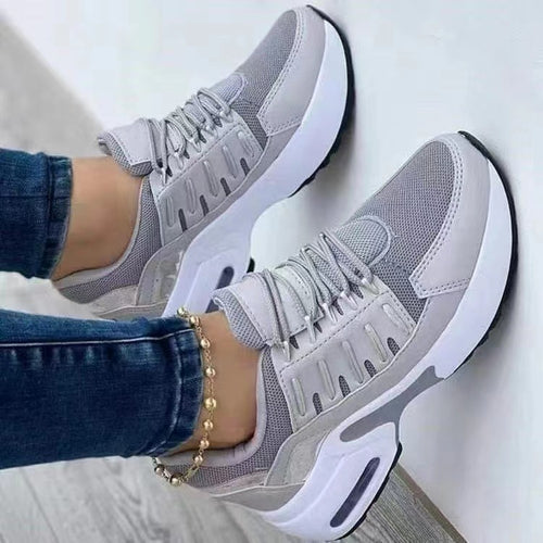 Dame Sporty Sneakers med luftig mesh-overflade og farvede accenter Stilla