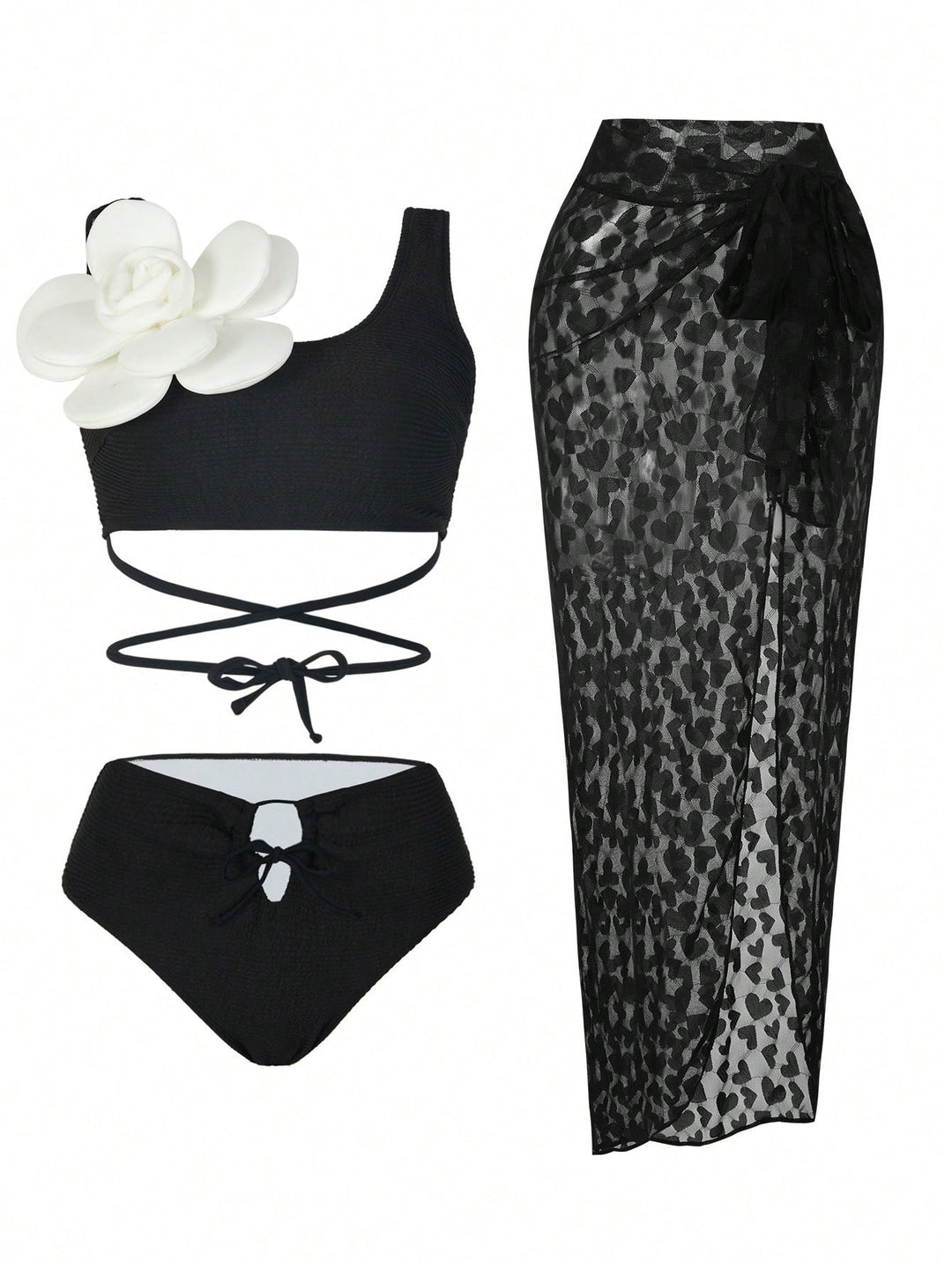 Dame bikini sæt med chic cover-up og trendy blomsterdetalje Stilla