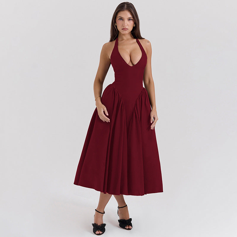 Dame nan figurskabende halterneck-bustier-midi-kjole med taljeret livform og vidde skørt Skovae