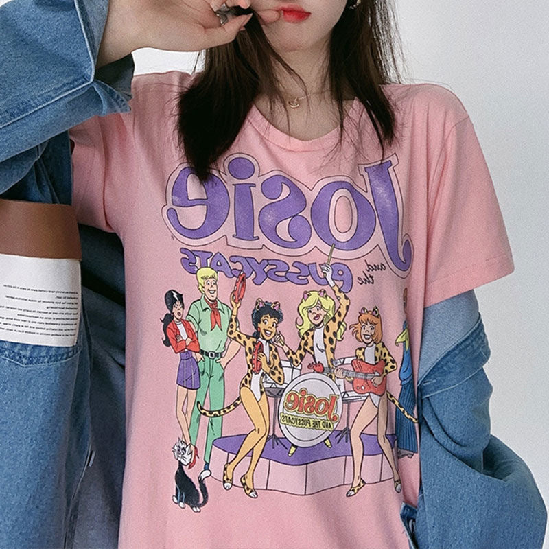 Dame grafisk T-shirt med vintage rød print og løs pasform