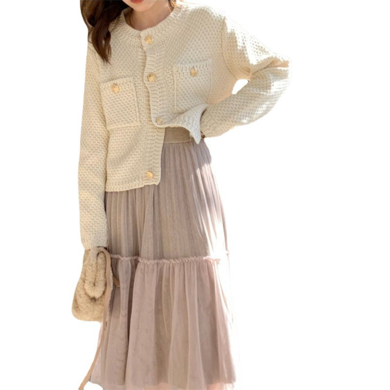 Kvinders cardigan med dekorative knapper og tekstureret design Stilla