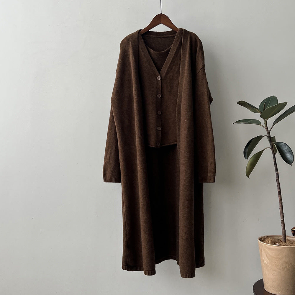 Kvindernes strikket kjole med cardigan og knapstolpe Stilla