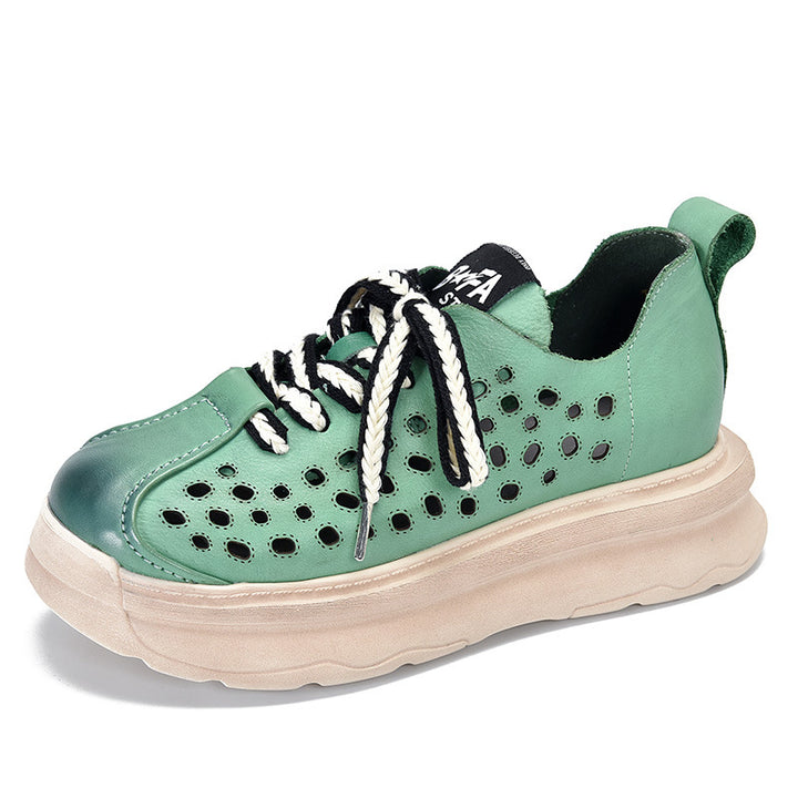 Dame Sneakers med perforeret overdel og en komfortabel platformssål Stilla