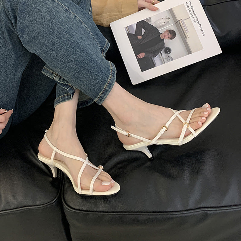 Damer elegante Sling-sandaler med delikate stropper og justerbar lukning Stilla