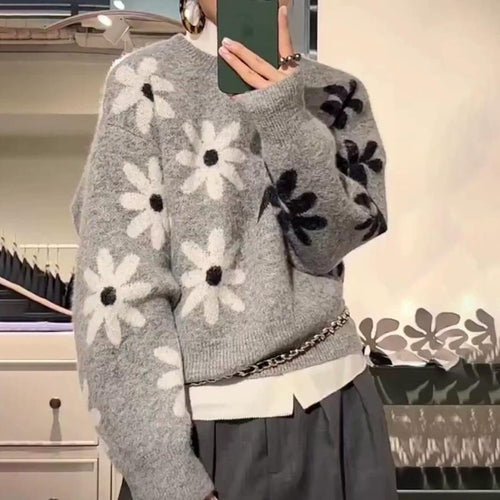 Kvinders strikket sweater med blomstret mønster og afslappet pasform Stilla