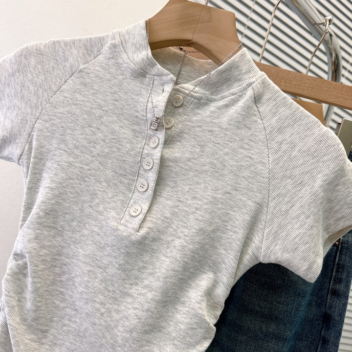 Femme Kortærmet Rynkning Henley Overdel med Knapdetalje Stilla