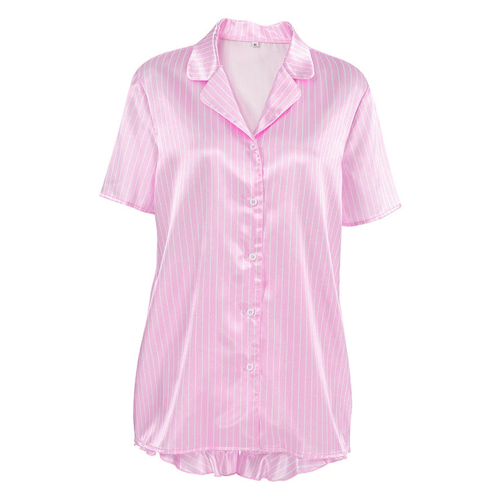Dame Satin Kort-Pyjama-Sæt med elegant stribedetail og behagelig pasform Stilla