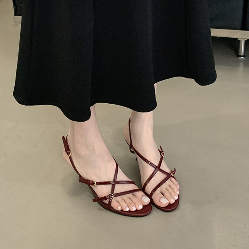 Damer elegante Sling-sandaler med delikate stropper og justerbar lukning Stilla