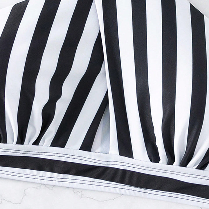 Dame triangel bikini top med moderne indpakningsdesign og elastiske stropper Skovae