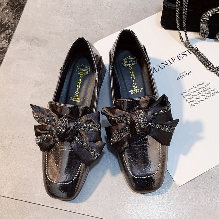Dame Ballerinas med dekorativt sløjfe-design og træsdetalje Stilla