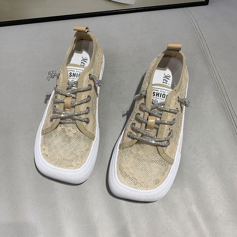 Dame mode sneakers med elegant spidse mønster og glitrende snørebånd Stilla