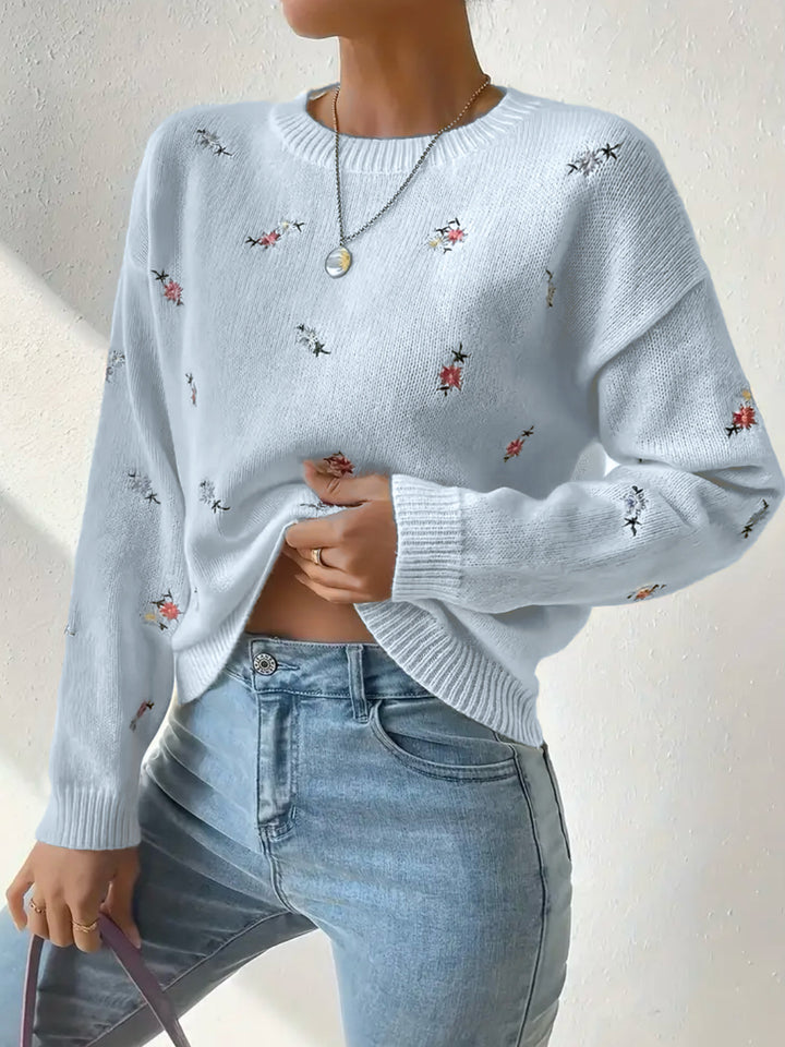 Damens festlige sweater med blomsterbroderi og afslappet snit Stilla