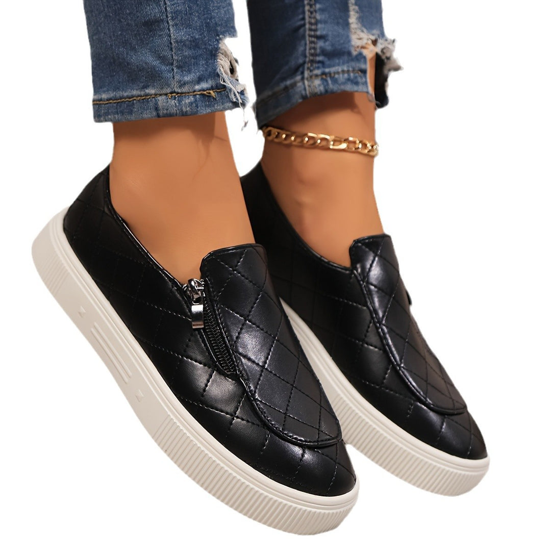 Dame Slip-On Sneakers med trendy quiltedesign og praktisk lynlåsåbning Stilla