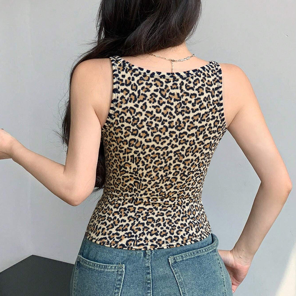Kvinder ærmeløs top med leopardprint og kropsnær silhuet Stilla