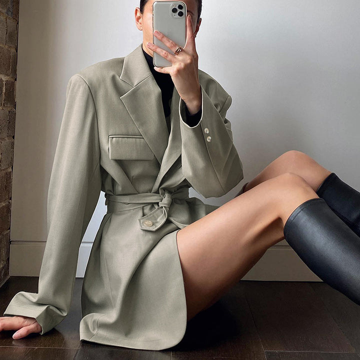Dame Oversized Blazer med bred snit og praktisk brystlomme Stilla