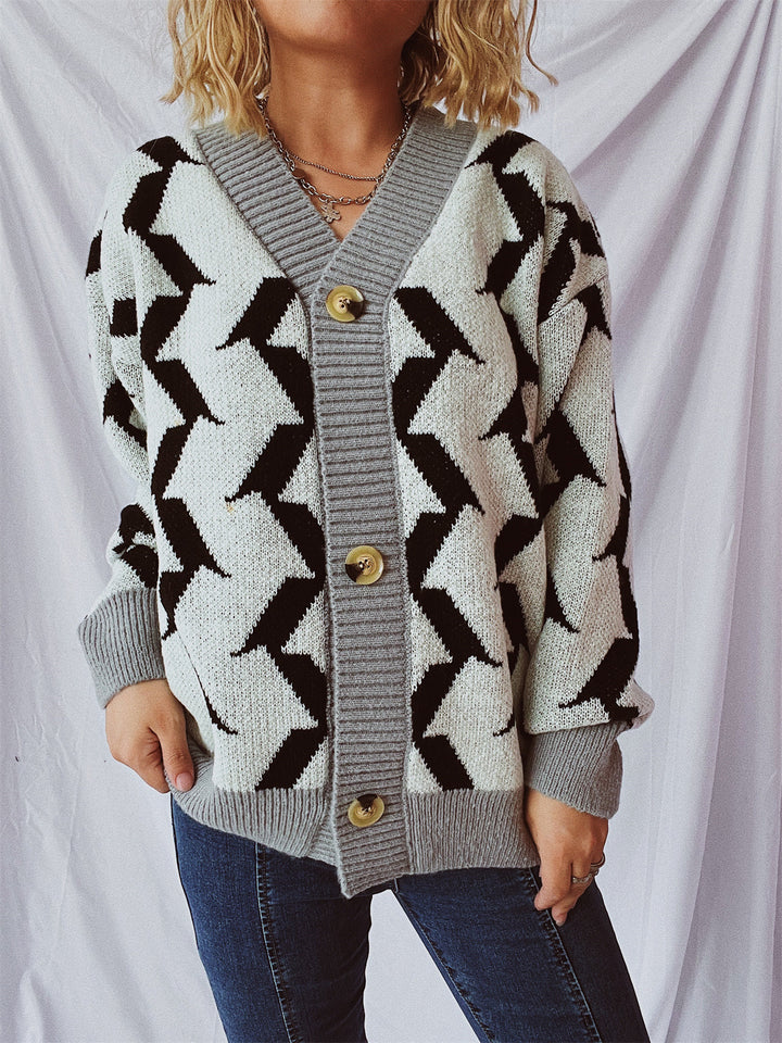 Kvinders cardigan med moderne geometrisk mønster og elegante knapdetaljer Stilla