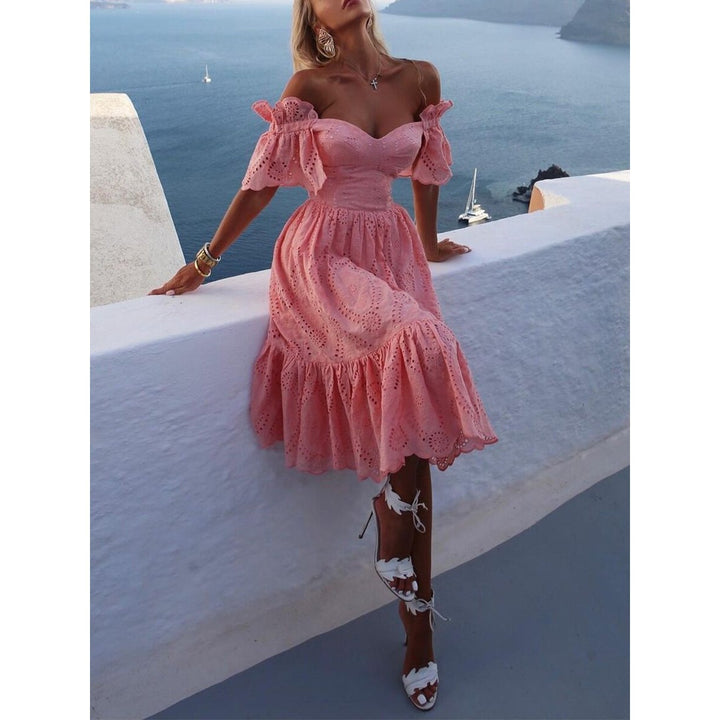 Dame Elegant maxi længde sommerkjole med cut-out-detaljer og flæsedrapering Stilla