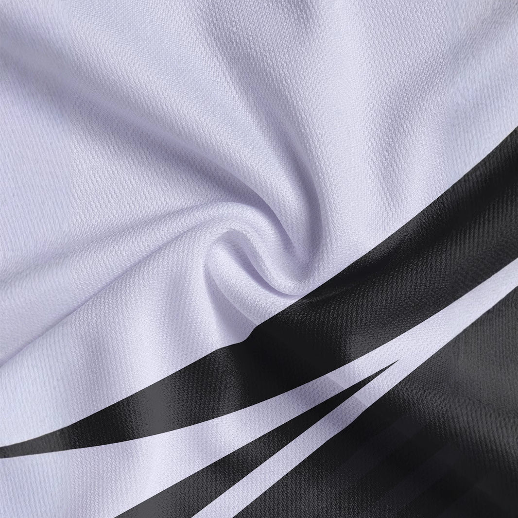 Herrer polo shirt med dynamisk stribedesign og åndbare egenskaber Stilla