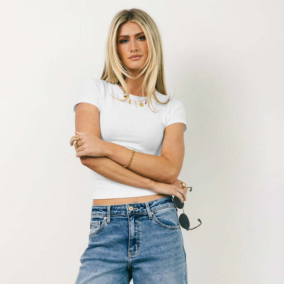 Dame figurtilpasset Basic-T-shirt i ribstrikdesign med korte ærmer Stilla