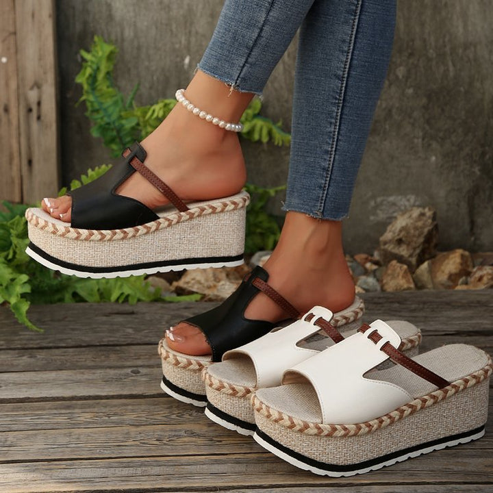 Dame Wedge-sandaler med raffineret design og polstret fodseng Stilla