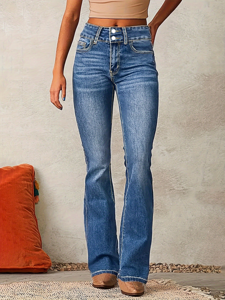 Dame Højskåret Flared Jeans med figurformende snit og fashionable knapdetaljer Stilla
