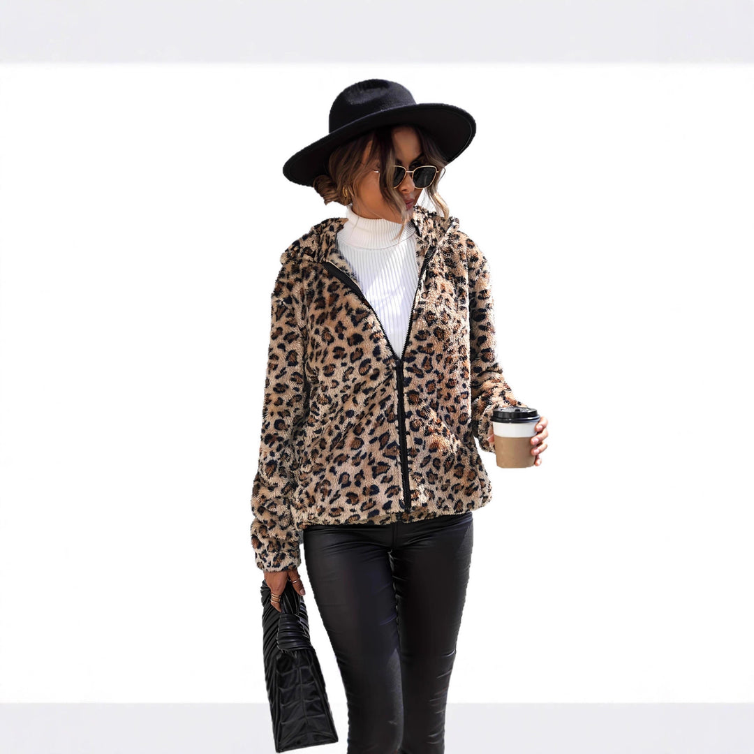 Dame fleecejakke med leopardmønster og praktisk lynlås Stilla