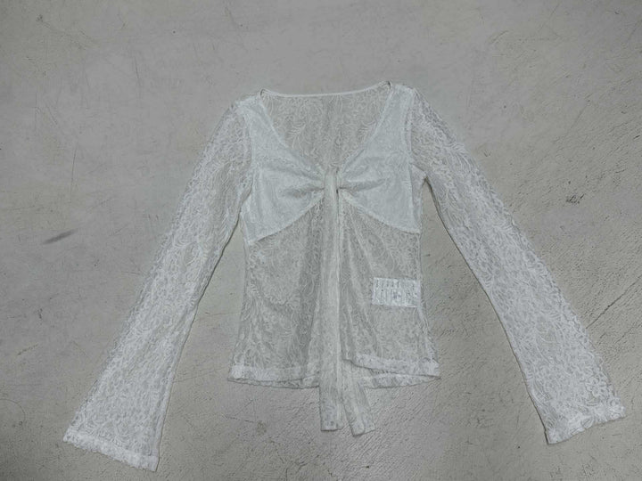 Dame spidsbluse med romantisk design Skovae
