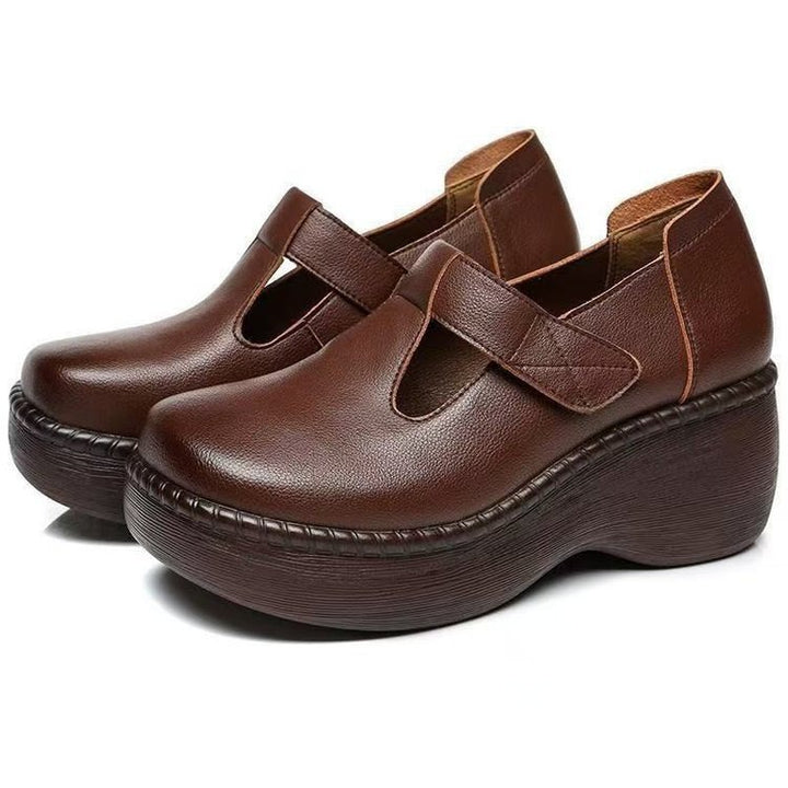 Dame Plateau-sandaler med justerbare stropper og elegant afslutning Stilla