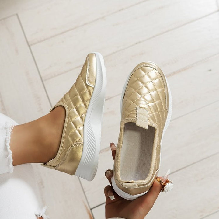 Dame Slip-On Sneakers med moderne quilt design og skridsikker sål Stilla