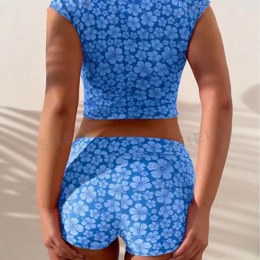 Dame Bikiniset med elegant overdel og moderigtige shorts Skovae