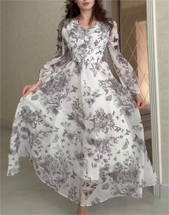 Dame Maxikjole med blomstret spidsmønster og voluminøse ærmer Stilla