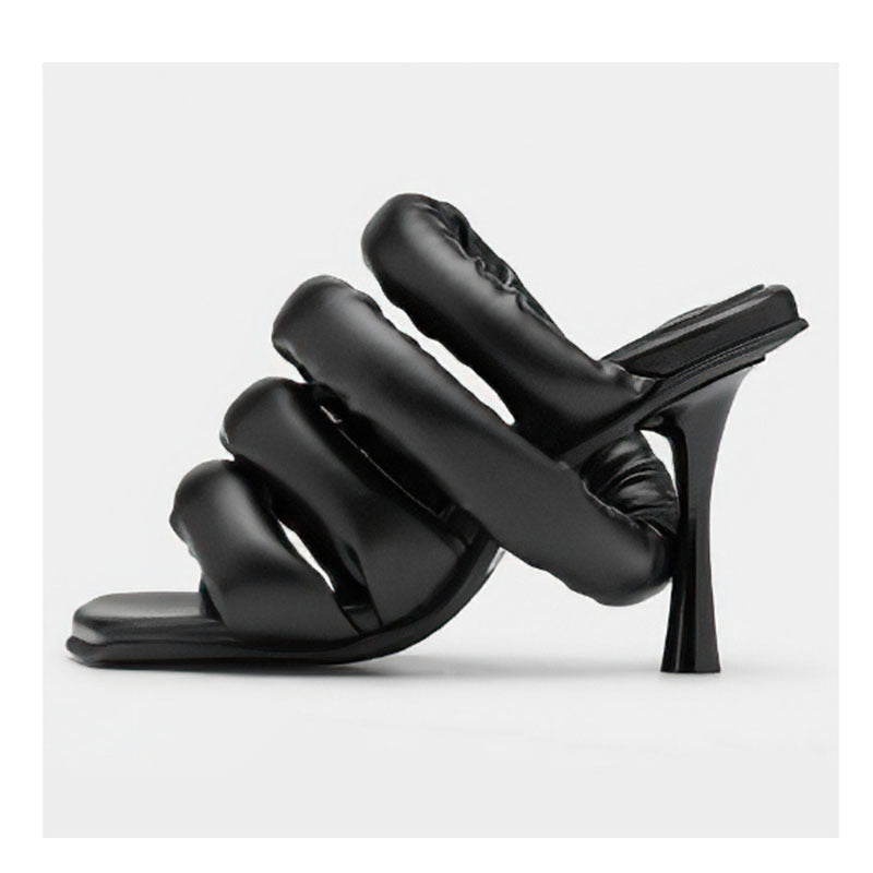 Femme Strappy High-Heel Slide Sandaler med polstret detaljer Stilla