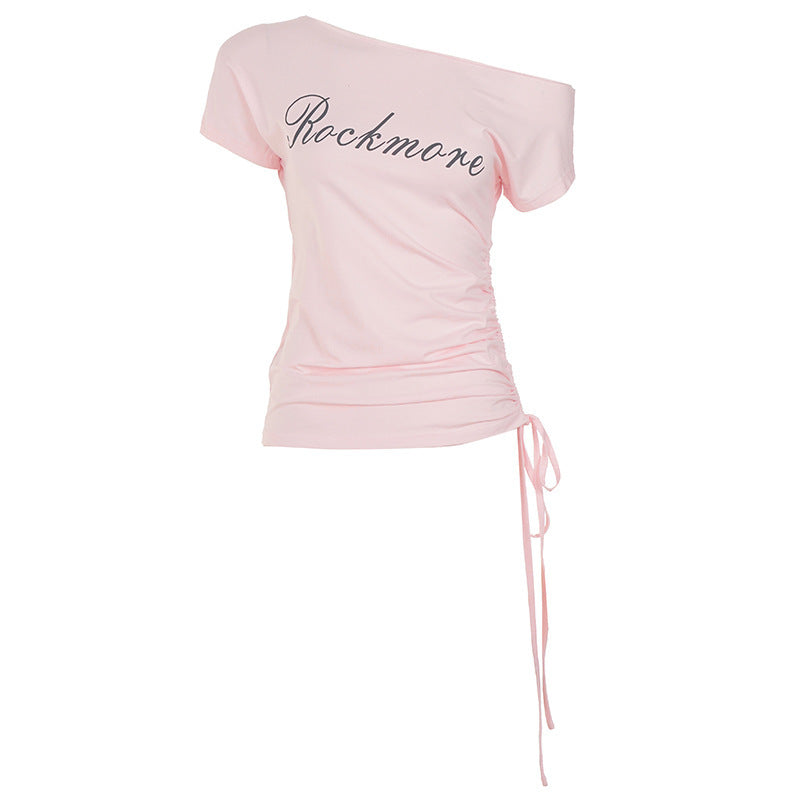 Dame Off-Shoulder T-Shirt med rynker og moderne skrift Skovae