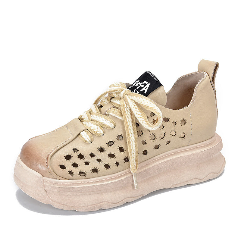 Dame Sneakers med perforeret overdel og en komfortabel platformssål Stilla
