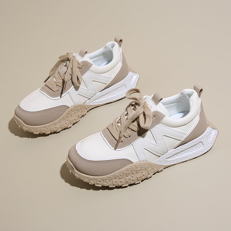 Dame Sporty Sneakers med skridsikker ydersål og åndbar mesh-konstruktion Stilla