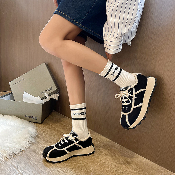 Dame Sneakers i sporty-casual design med varmt indvendigt foer og skridsikker gummisål Stilla